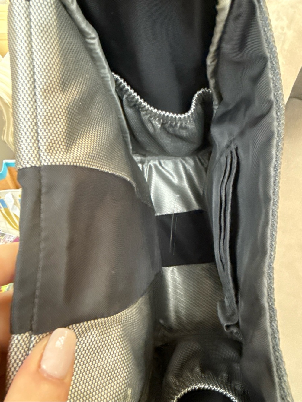 Tumi Black Nylon Messenger Crossbody - Picture 5 of 10
